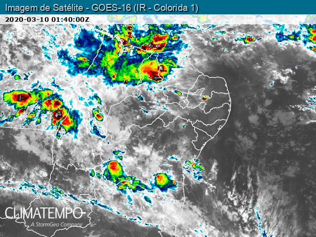 Grandes volumes de chuva sobre o Nordeste