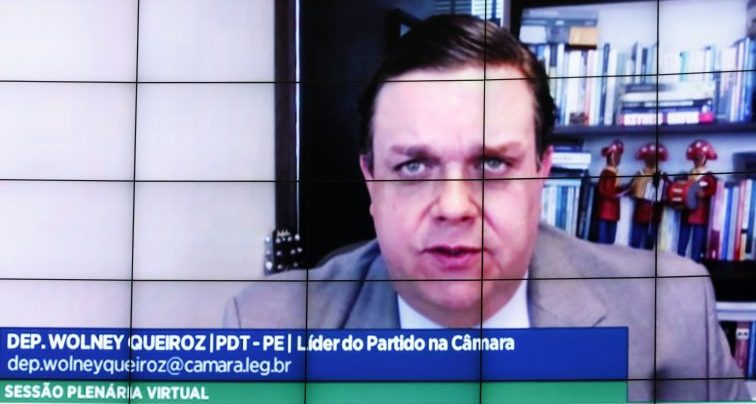 Proposta determina que meteorito caído no Brasil seja de propriedade da União