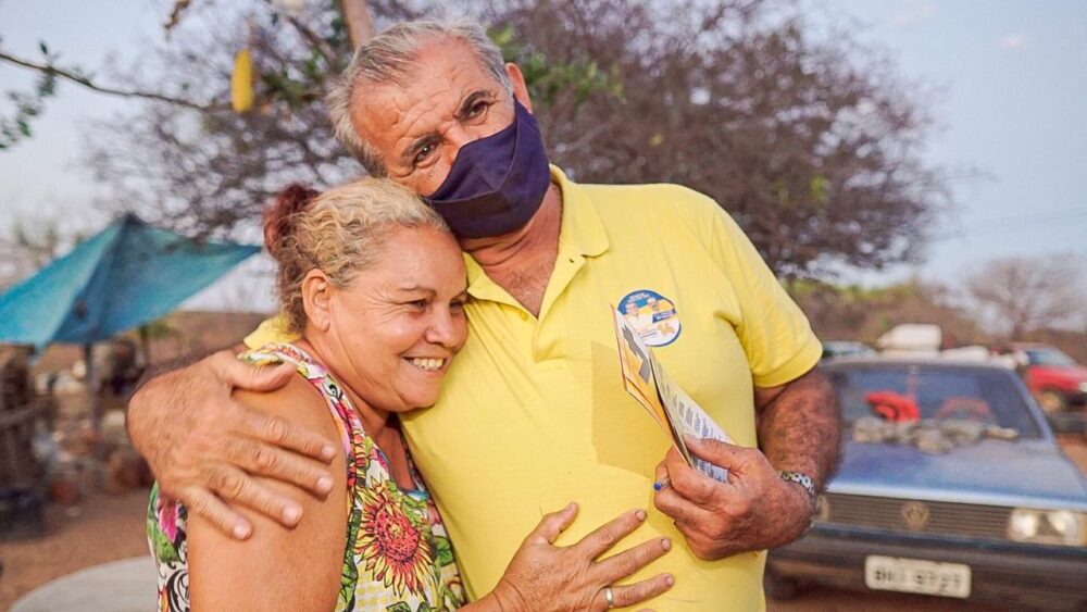 Adalberto Cavalcanti abraçado pelo povo, por uma Afrânio feliz e melhor para todos