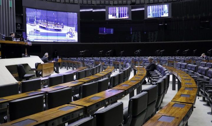 Câmara dos Deputados abre 11 vagas após eleições; Veja quem assume