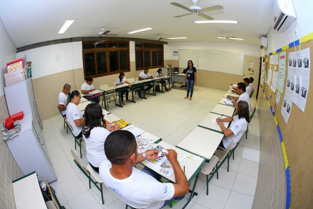 Sesc Ler oferece vagas gratuitas para EJA em Araripina