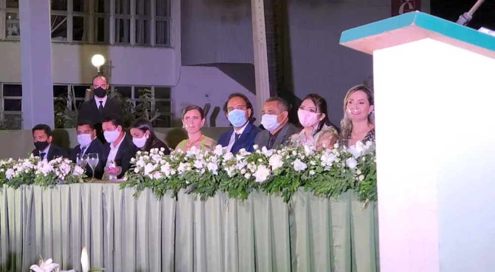 Prefeito Ricardo Ramos toma posse e mantém secretariado em Ouricuri