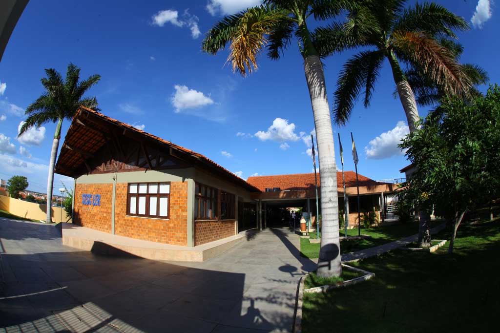 Sesc inscreve para cursos de Inglês e Informática em Araripina