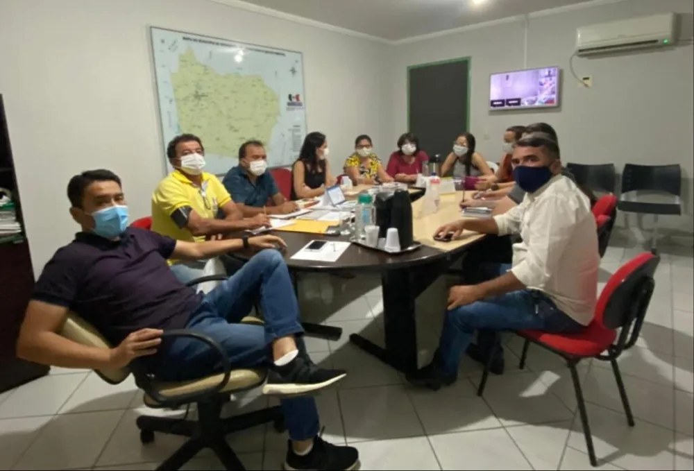 Josimara Cavalcanti reúne secretariado para avaliar o primeiro mês de governo
