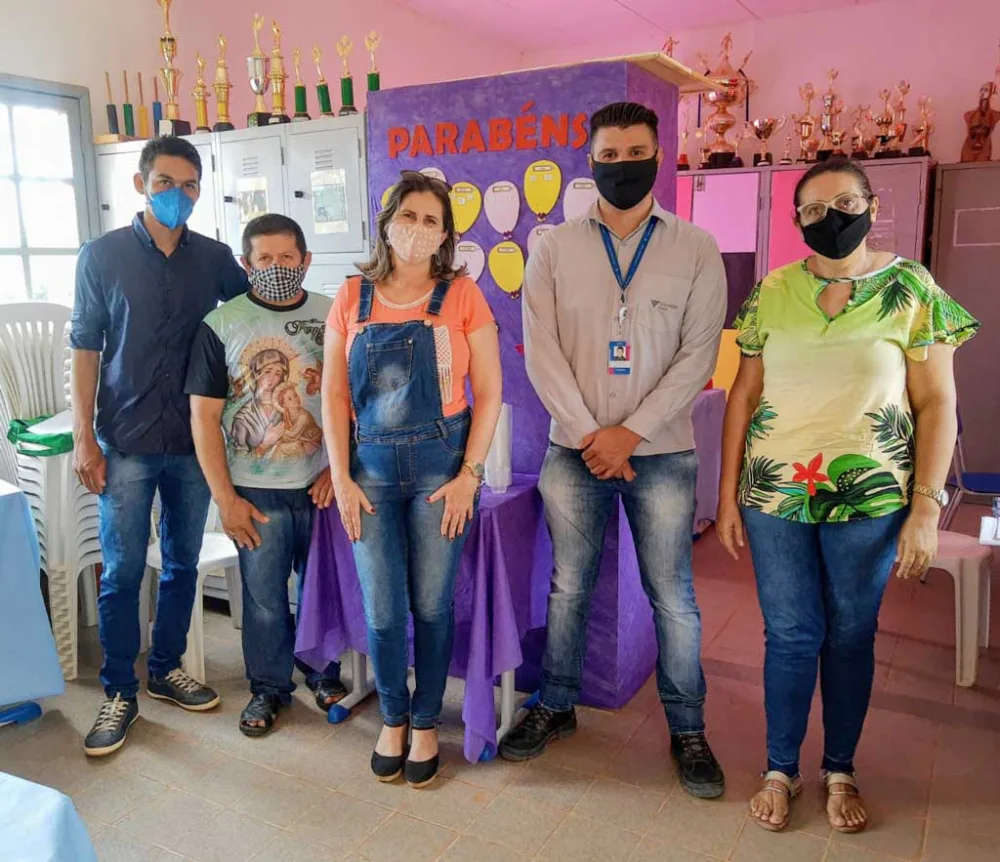 Votorantim e Sec. de Educação visitam escola do distrito de Socorro antes de reforma e ampliação