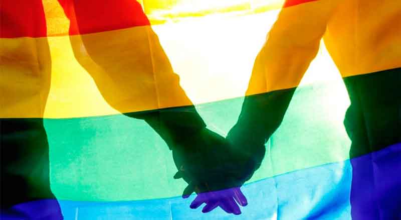 No mês do orgulho LGBT+, pesquisa revela que público ainda sofre preconceito