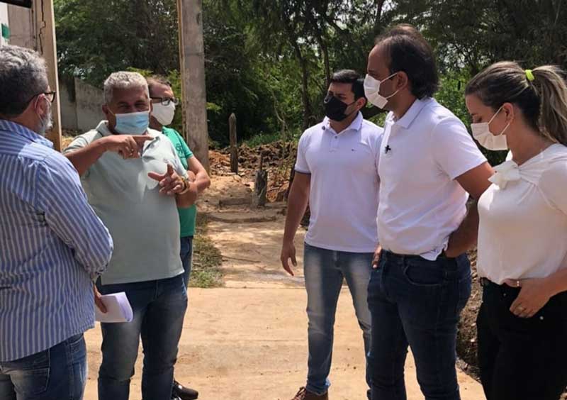 Prefeito Ricardo Ramos visita ao matadouro