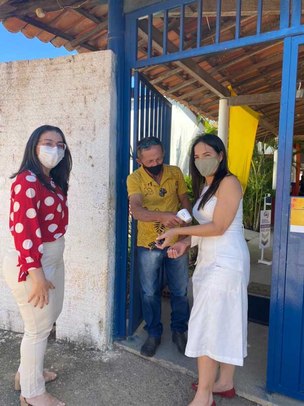 Josimara e Corrinha visitam escolas municipais para conferir seguramça e dar boas-bindas aos estudantes 2 Visita escolas