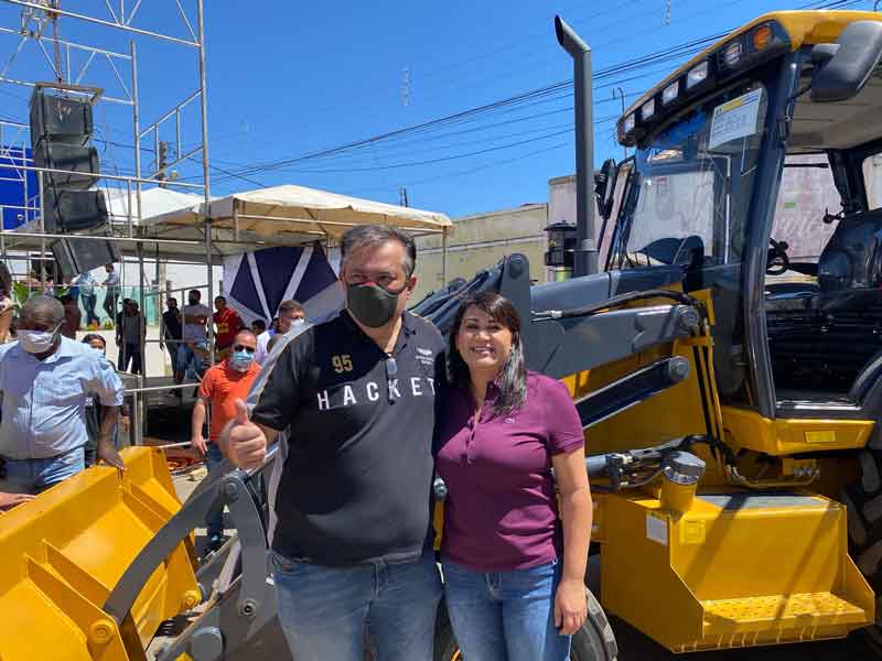 Santa Cruz: Ao lado do Dep. Sebastião Oliveira, prefeita Eliane Soares inaugura obras e entrega 04 veículos novos 4 WhatsApp Image 2021 08 15 at 10.03rree