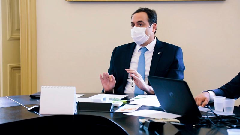 Governo de Pernambuco anuncia ações para conter avanço da Influenza e da Covid-19