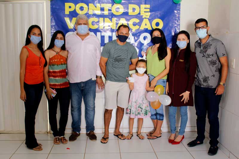 Menina de 7 anos é a primeira criança vacinada contra a Covid-19 em Santa Filomena 3 Secretaria de saude primeira vacina em crianca