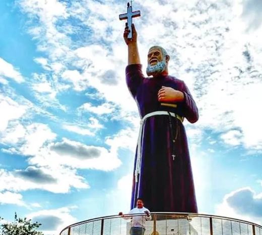 Estátua com 15 metros de Frei Damião será inaugurada em Ouricuri, PE