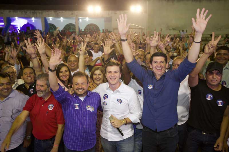 Miguel Coelho e Fabinho Lisandro promovem grande ato político em Salgueiro e convocam sertanejos para fazer a mudança