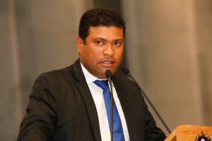 Morte de gado no Sertão do Araripe preocupa deputado da Alepe 4 05.04 REUNIAO PLENARIA RS 14 300x200 1