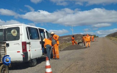 O Governo de Pernambuco, está recuperando a principal estrada de acesso ao nosso município de Santa Filomena, a PE 625