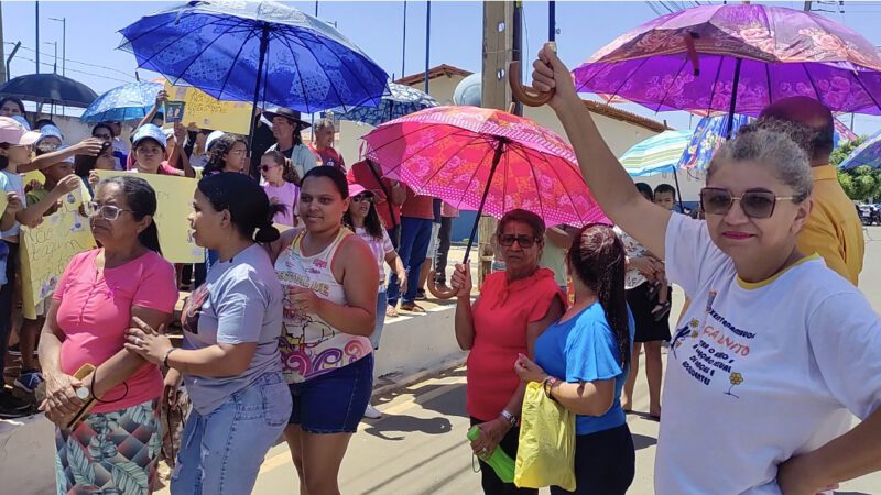 Centenas de filomenenses vão à Compesa em protesto contra a falta de água por 1 ano e 3 meses 3 Screenshot 20231026 144639 Gallery