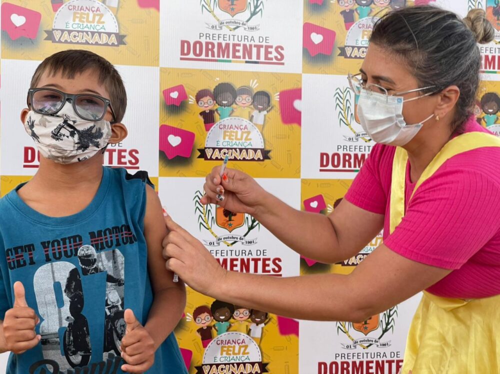 DORMENTES REALIZA CAMPANHA DE MULTIVACINAÇÃO PARA CRIANÇAS E ADOLESCENTES MENORES DE 15 ANOS