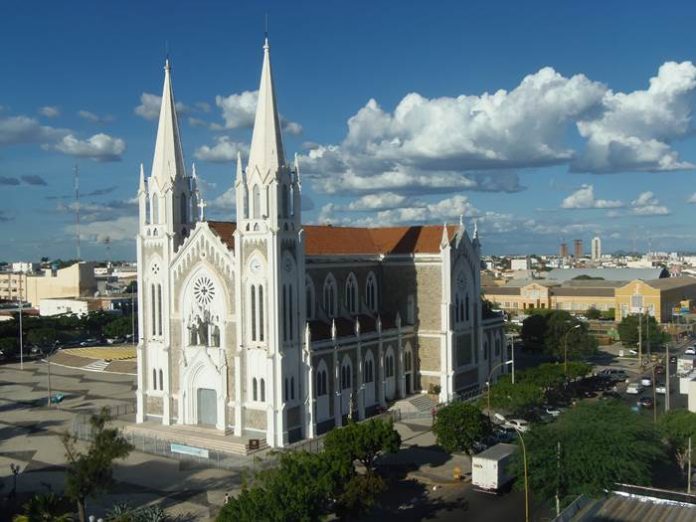 Petrolina Catedral 696x522 1