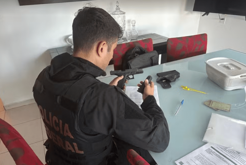 PF desmantela rede de tráfico de armas de PMs e CACs na Bahia e Pernambuco 2 Captura de tela 2024 05 21 114807