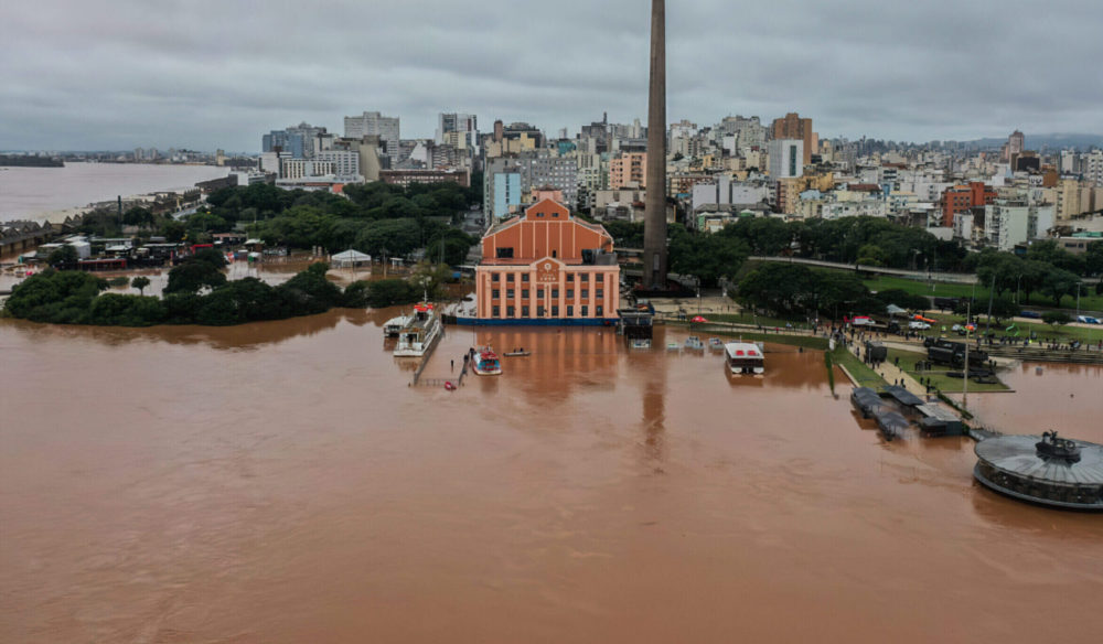 A Sinfonia da Esperança: Ecoando a mensagem Divina em meio ao Desastre do RS 3 Desastre RS charlesaraujo.com 1 scaled