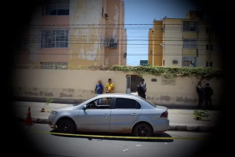 Homem é morto a tiros em frente a condomínio em Petrolina