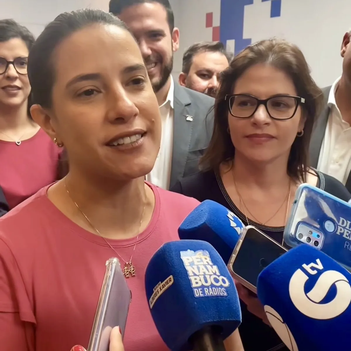 Raquel Lyra garante inicio de obra da Adutora dos Negreiros, no sertão
