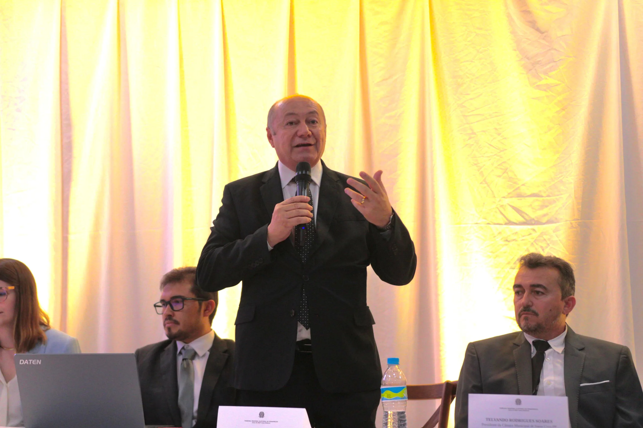 Prefeito Gildevan Melo é diplomado para quinto mandato em Santa Filomena 2 IMG 20241219 WA0111 scaled