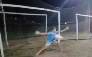 Tragédia! Goleiro de 16 anos morre após defender pênalti