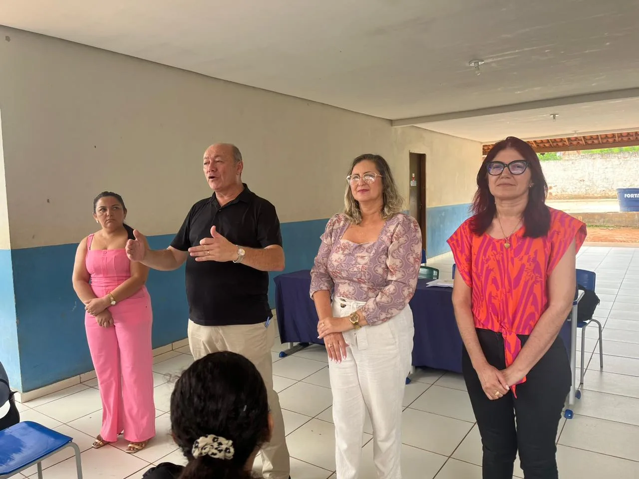 Prefeito Gildevan reforça compromisso com a educação em domingo de reuniões intensas