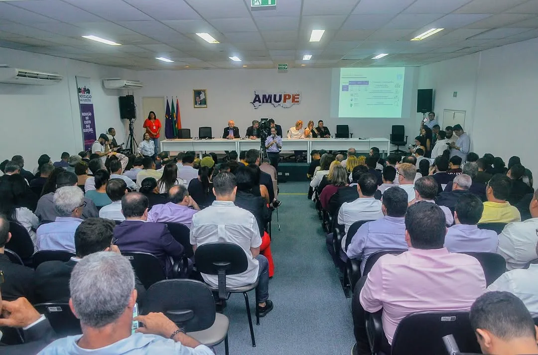 Amupe reúne mais de 170 municípios em assembleia e discute temas essenciais