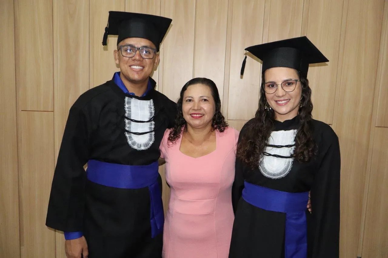 Estudantes do Polo UAB de Santa Filomena colam grau em Administração Pública pela Univasf 84 IMG 8994