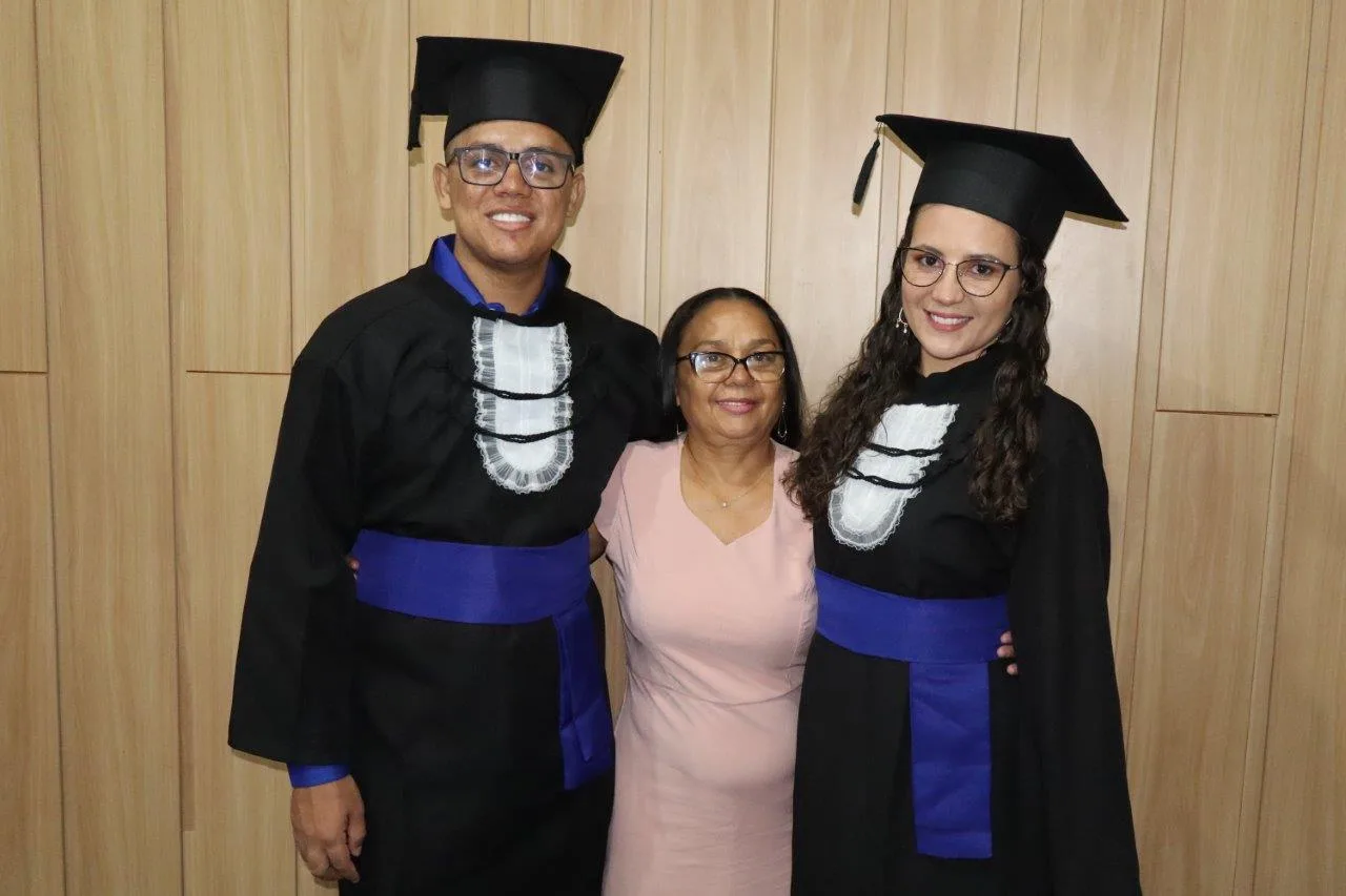 Estudantes do Polo UAB de Santa Filomena colam grau em Administração Pública pela Univasf 6 IMG 8996