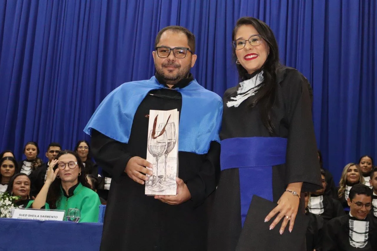 Estudantes do Polo UAB de Santa Filomena colam grau em Administração Pública pela Univasf 61 IMG 9027