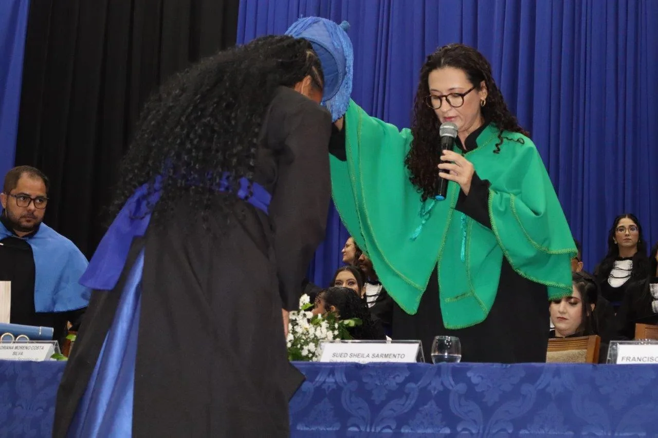 Estudantes do Polo UAB de Santa Filomena colam grau em Administração Pública pela Univasf 33 IMG 9035
