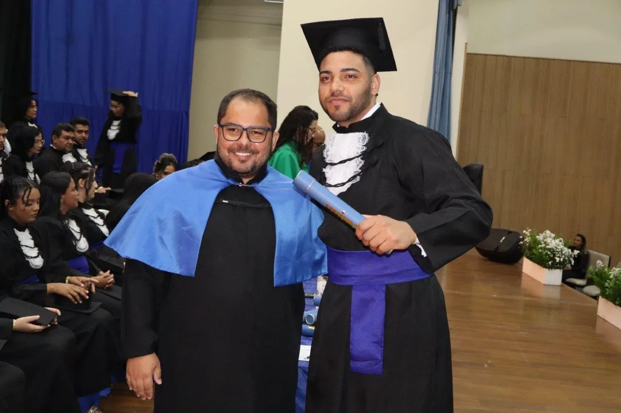 Estudantes do Polo UAB de Santa Filomena colam grau em Administração Pública pela Univasf 51 IMG 9061