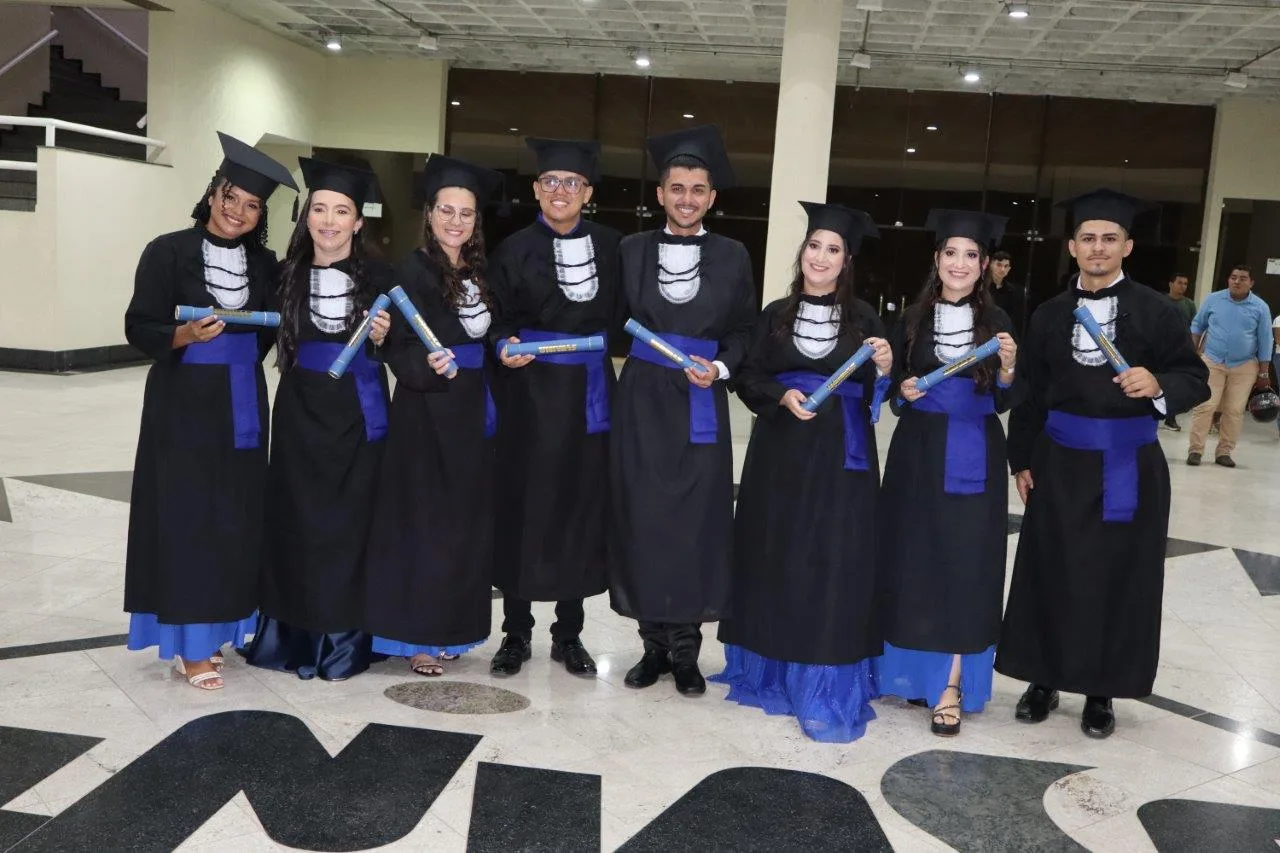 Estudantes do Polo UAB de Santa Filomena colam grau em Administração Pública pela Univasf 41 IMG 9117