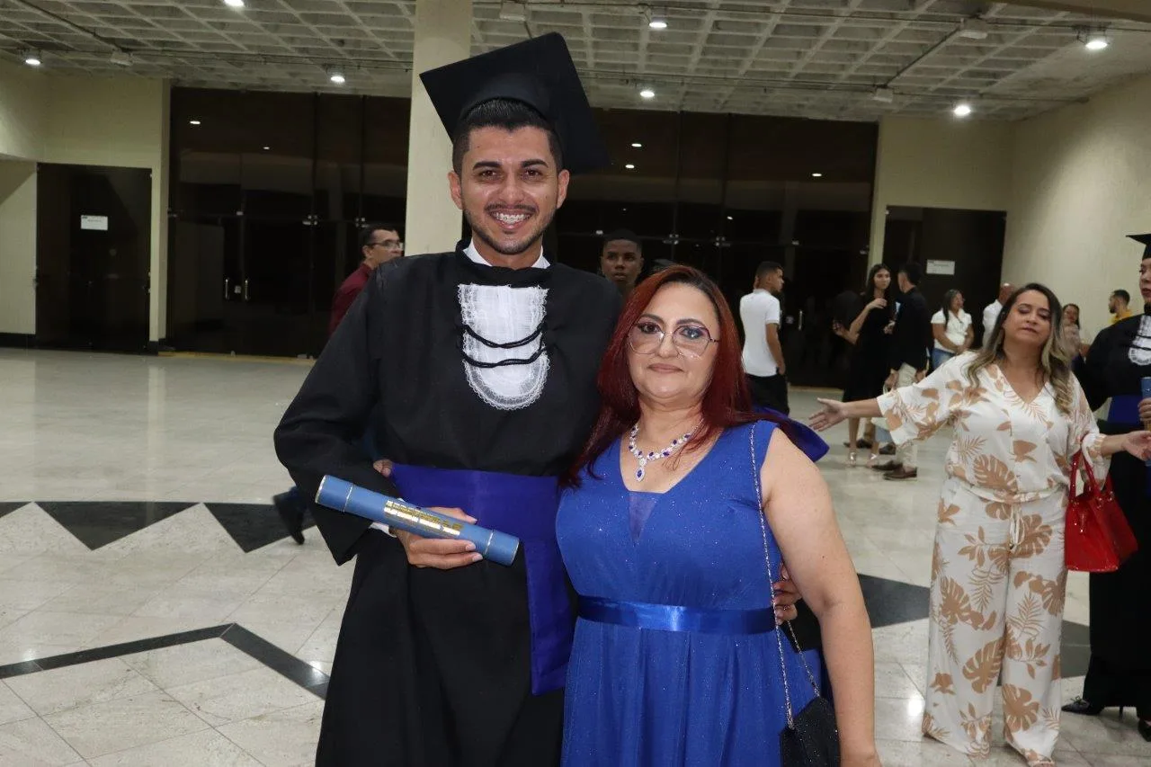 Estudantes do Polo UAB de Santa Filomena colam grau em Administração Pública pela Univasf 22 IMG 9122