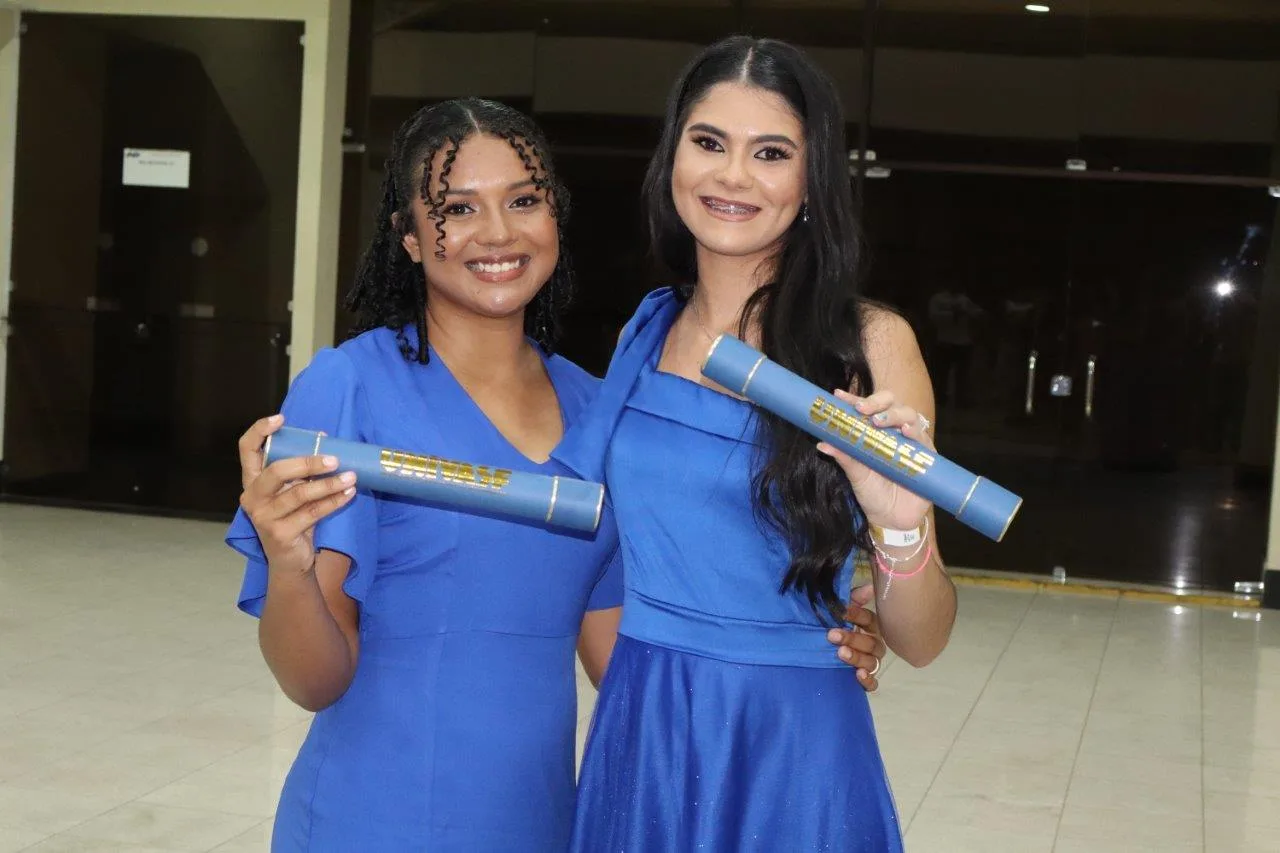 Estudantes do Polo UAB de Santa Filomena colam grau em Administração Pública pela Univasf 20 IMG 9124
