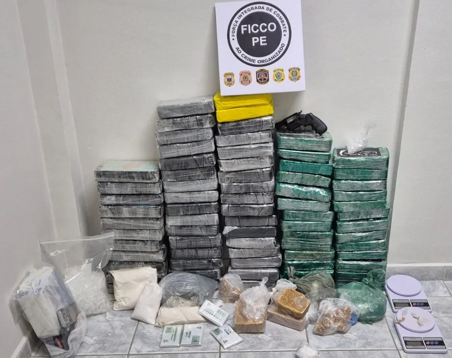 FICCO apreende 78 kg de cocaína e prende duas mulheres durante operação em Carpina