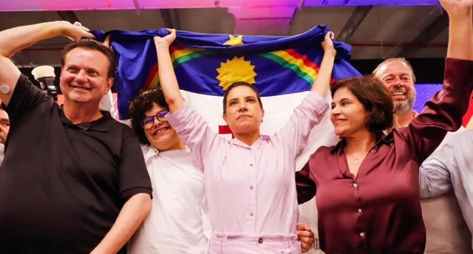 Raquel Lyra consolida base com apoio de mais de 140 prefeitos e prefeitas em Pernambuco