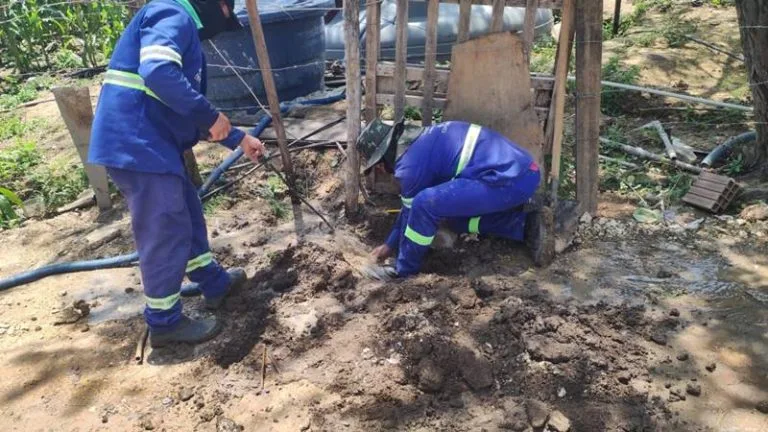 Operação da Compesa prende mais 3 pessoas por furto de água em Exu
